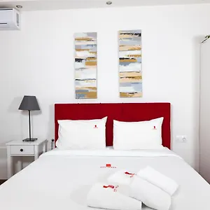 https://city-plaza-apartments-rooms.hotelschalkidiki.net