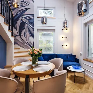 https://tyzenhauz-apartments-siemiradzkiego-street.krakowhotelspoland.com